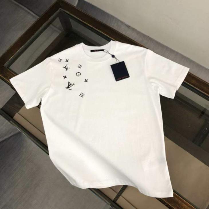Picture of Louis Vuitton T Shirts Short _SKULVXS-LmptxL01416811